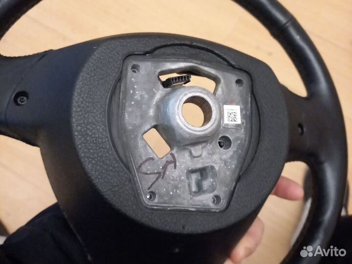 Руль Бмв ф10, ф01,ф02 с подушк с подогревом