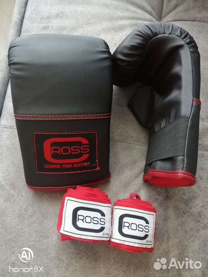 Боксёрские перчатки