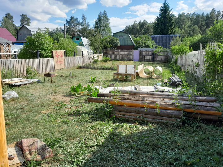 Дача 12 м² на участке 3 сот.