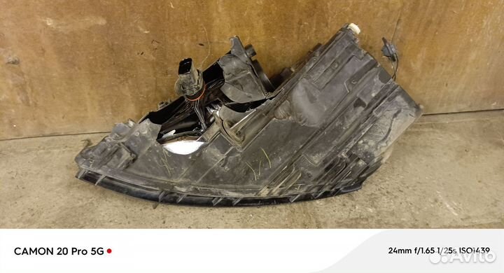 Фара правая передняя vw Jetta 6