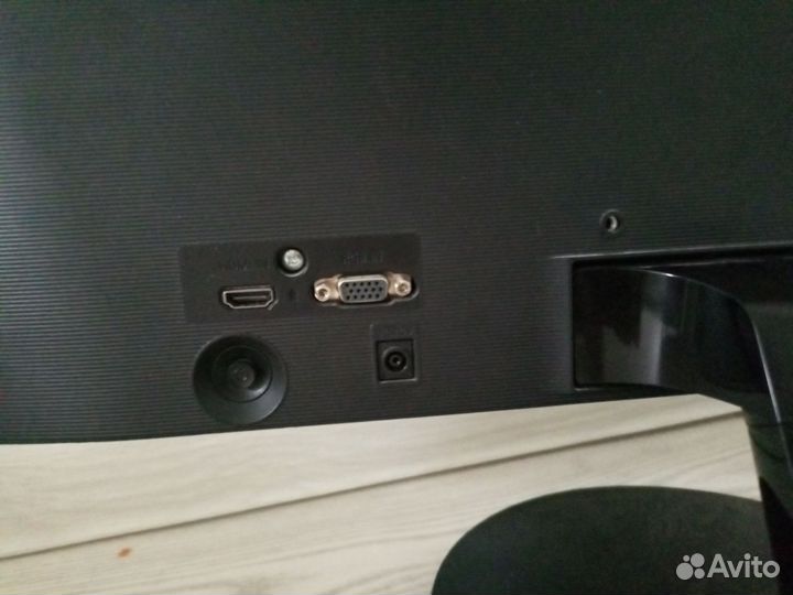 Монитор Samsung 23,5