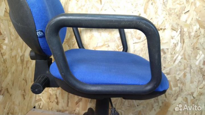 Кресло для пк / б/у комплект, неисправен газлифт