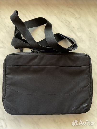 Сумка для нетбука планшета 32 на 22 tucano
