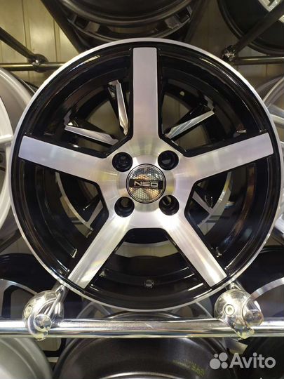 Диски R15 4x98 et40 d58.6 Tech Line V03 BD Новые