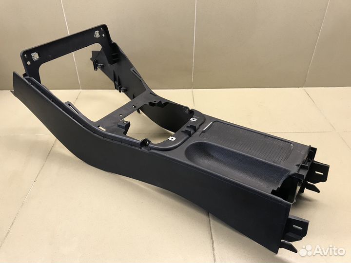 Консоль Golf V Plus 2005-2014