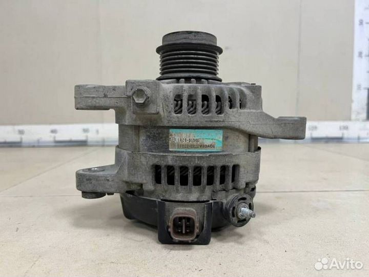Б/У Генератор 2706037011 toyota