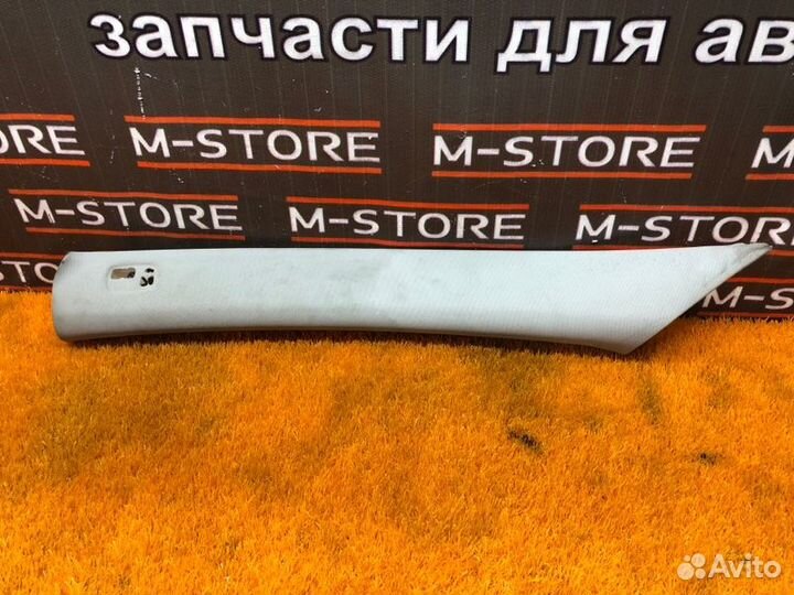 Обшивка стойки передняя левая Mercedes-Benz