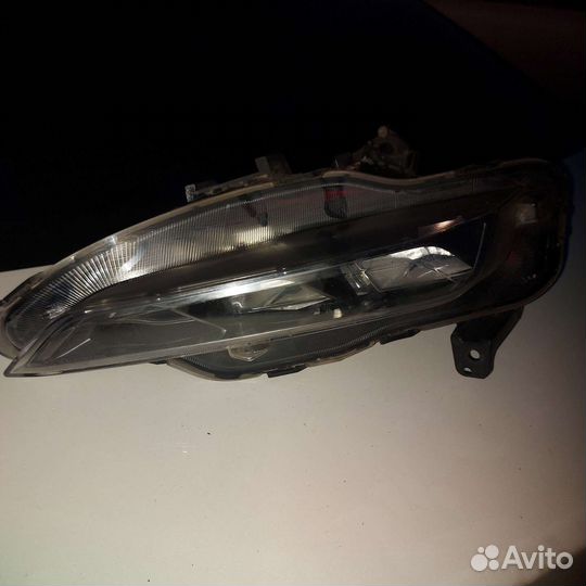 Противотуманая фара на оптиму 4 2019 г