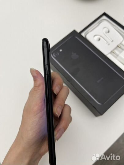 iPhone 7, 32 ГБ