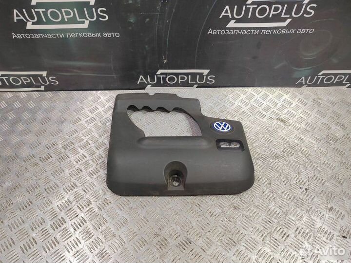 Накладка двигателя Volkswagen Jetta 4 2.0