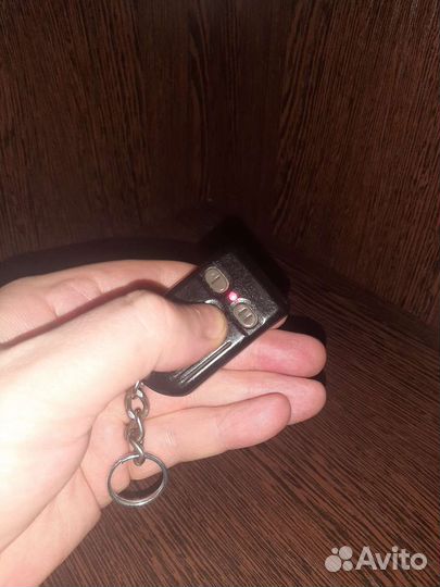 Брелок сигнализации Cenmax. FCC ID: 16zcmxt366