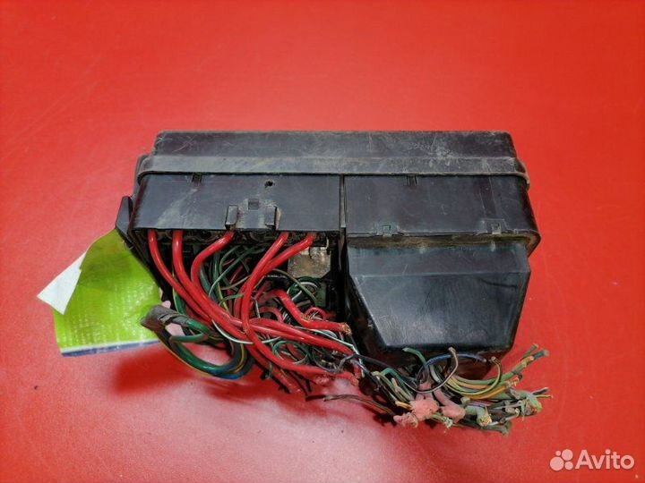 Блок предохранителей подкапотный Ford Mondeo B4Y