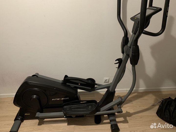 Эллиптический тренажер Intensor X700
