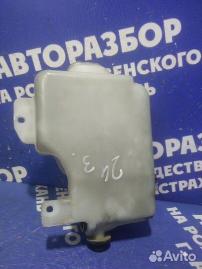 Бачок омывателя заднего стекла Mitsubishi Pajero 2