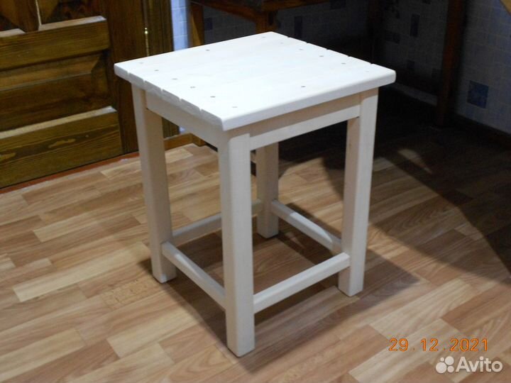 Табуретка (из липы )