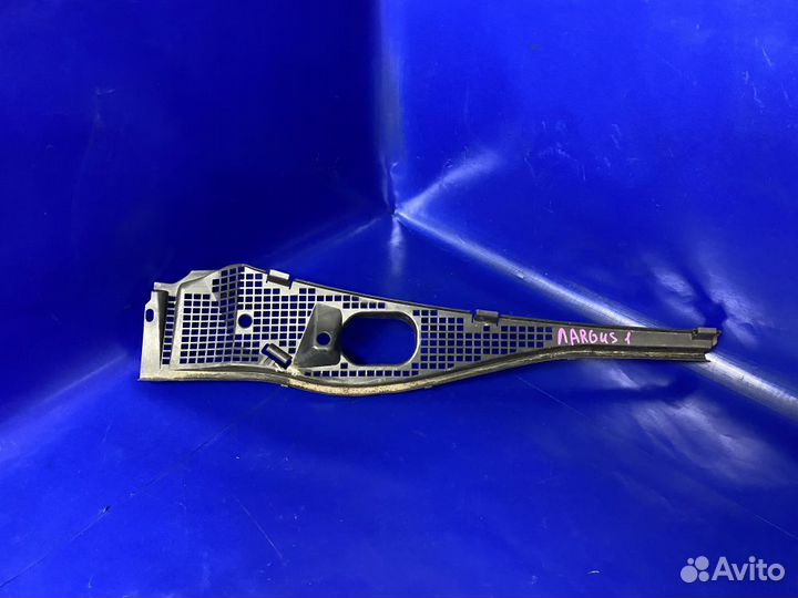 Жабо (накладка дворников) ваз (LADA) Largus I (201