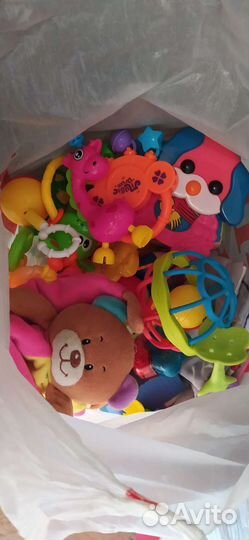 Игрушки погремушки