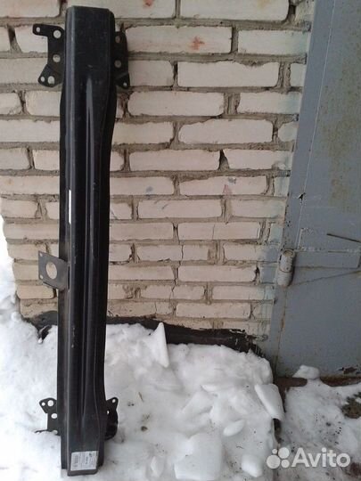 Volkswagen Golf 5 2003-2009 усилитель передний