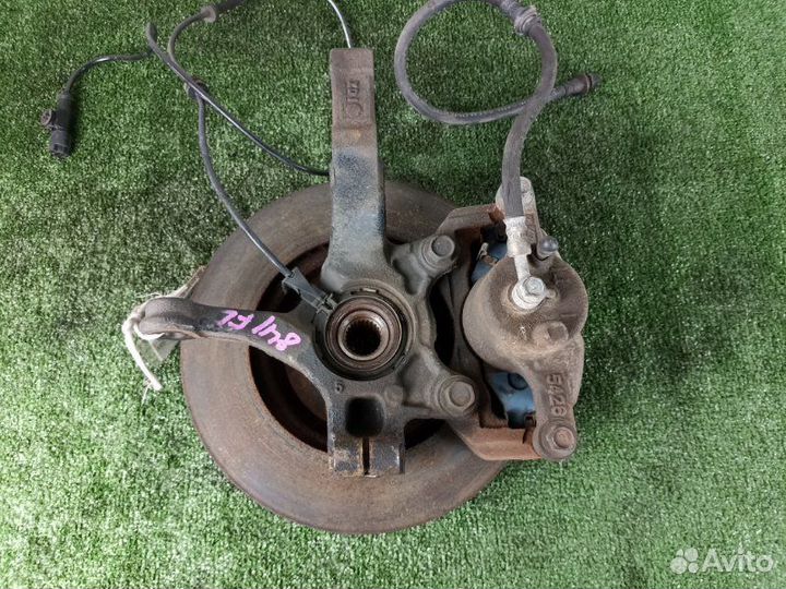 Ступица передняя левая Nissan Cube Cubic BGZ11