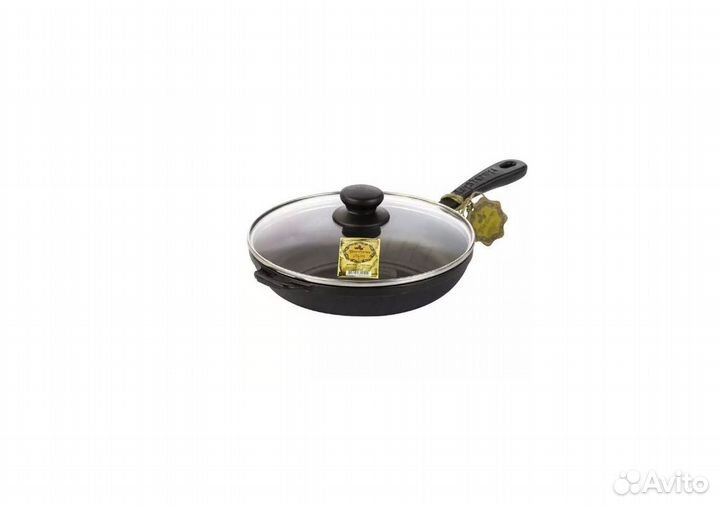 Сковорода с чугунной ручкой