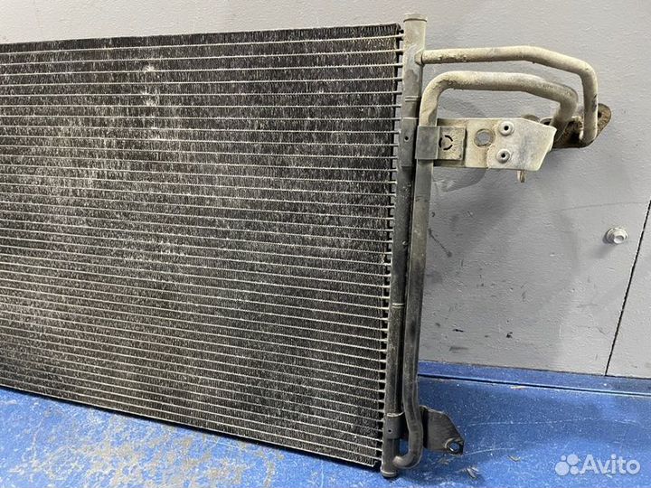 Радиатор кондиционера Volkswagen Golf 6