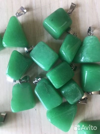 Подвески из камня Хризопраз, Нефрит