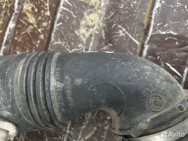 Патрубок воздушного фильтра Peugeot 308 1.6 2009