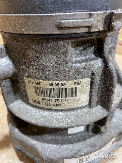 Насос эгур Peugeot 308