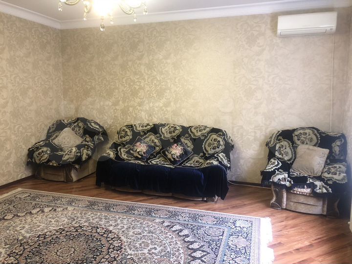 2-к. квартира, 75 м², 1/2 эт.