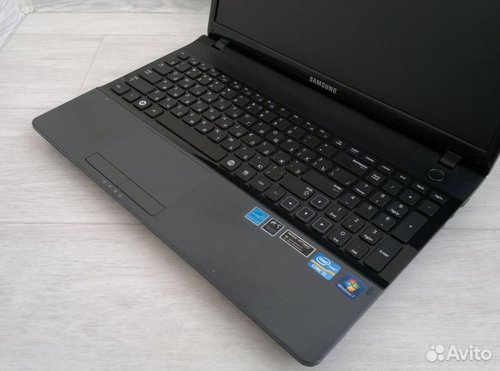 Samsung (Core i5-3210M, nVidia 620M, SSD+HDD, 8Gb)