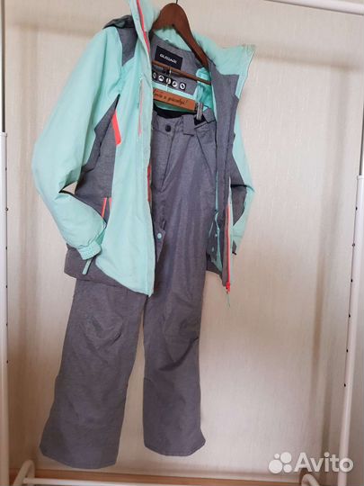 Спортивный костюм женский