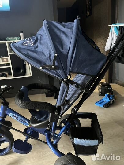 Трехколесный велосипед