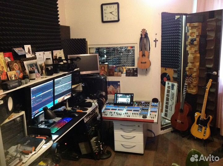 Студия звукозаписи с режиссёром