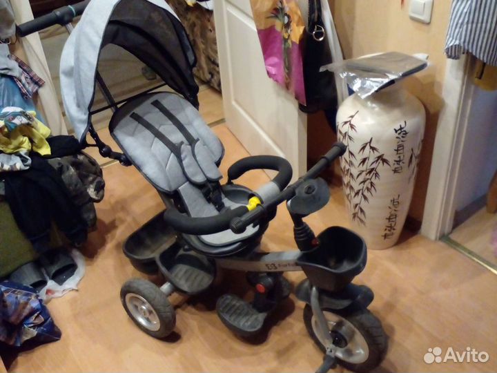 Прогулочная коляска