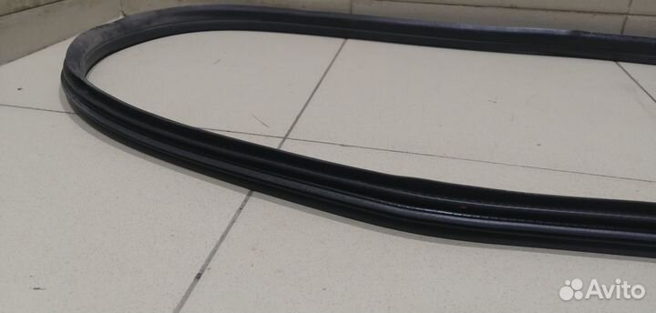 Уплотнитель двери peugeot 408 2012
