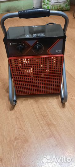 Электрическая тепловая пушка Timberk TIH Q2 3M