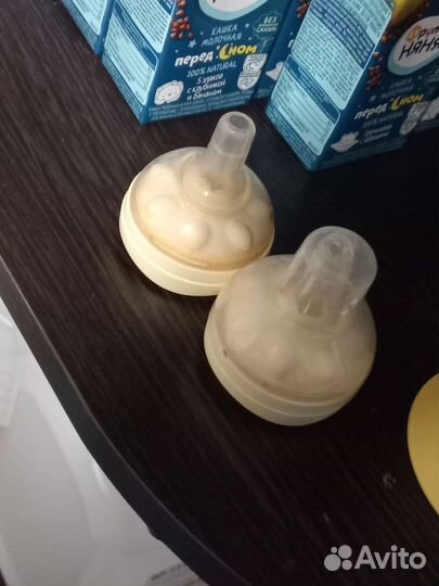 Молокоотсос medela ручной