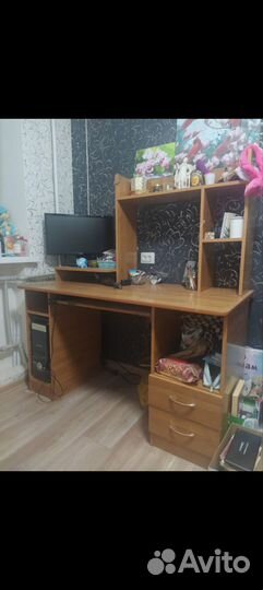 Компьютерный стол