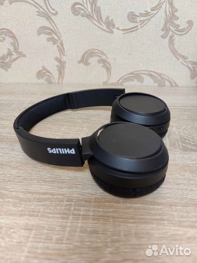 Беспроводная Bluetooth гарнитура Philips TAH4205