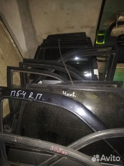 Дверь передняя задняя Пассат Б3 Седан Универсал