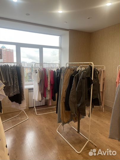 Шоурум магазин женской одежды