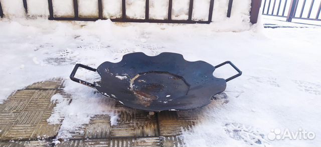 Железная сковородка