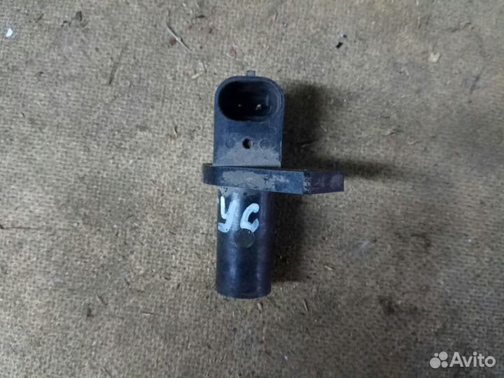 Датчик положения коленвала Лада Ларгус