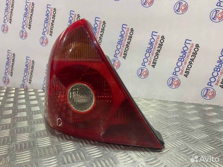 Фонарь Ford Mondeo 3