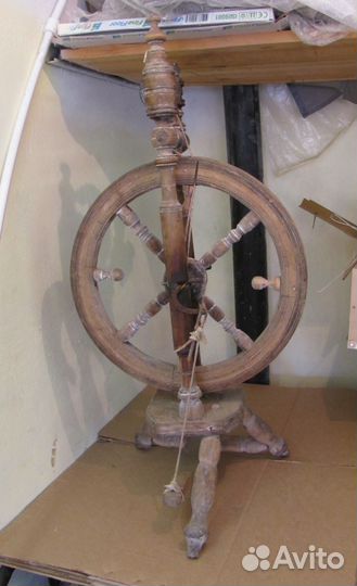 Прялка с колесом