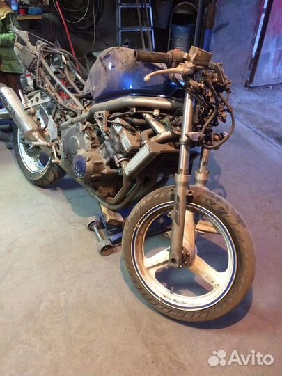 Honda CB-1