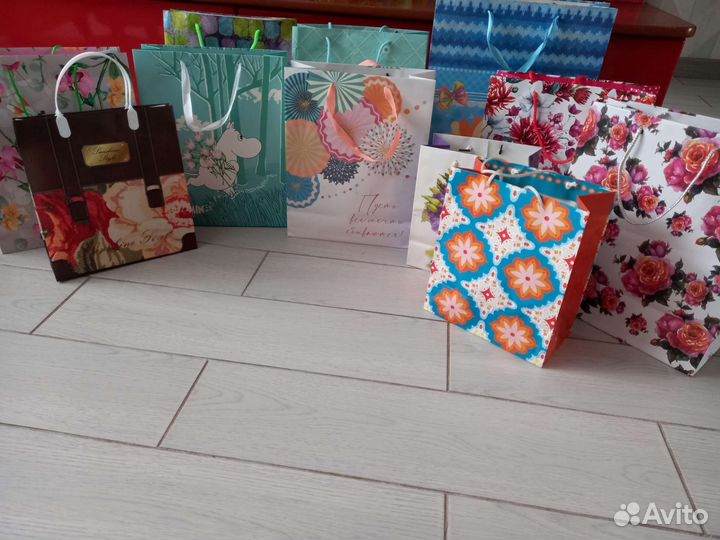 Пакеты подарочные упаковочные