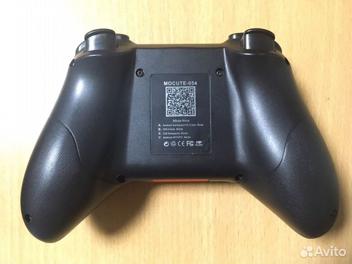 Беспроводной блютуз Геймпад (Mocute - 054)