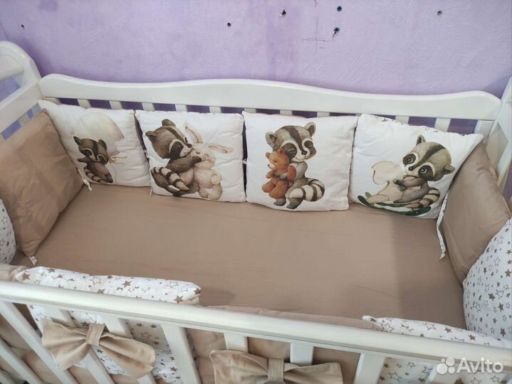 Бортики и постельный набор для детской кровати