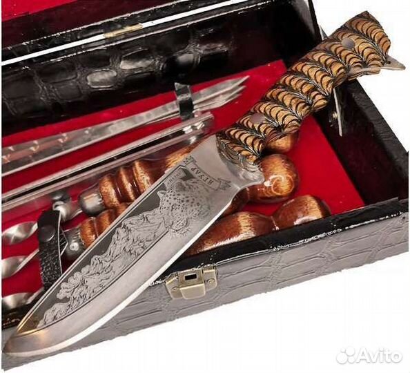 Набор шампуров, мангал, нож в кейсе